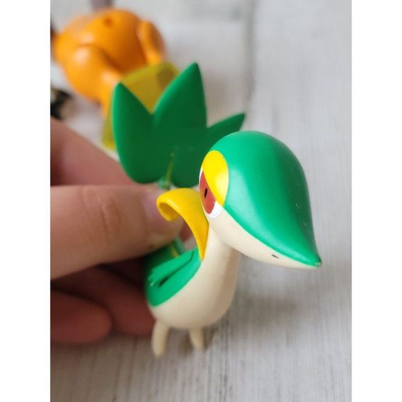 Pokemon playset Raichu Snivy mimikyu toy figure - Picture 1 of 9